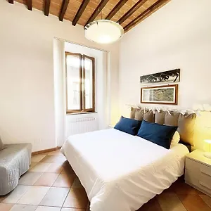  Appartamento Casa Montanini Centro Storico